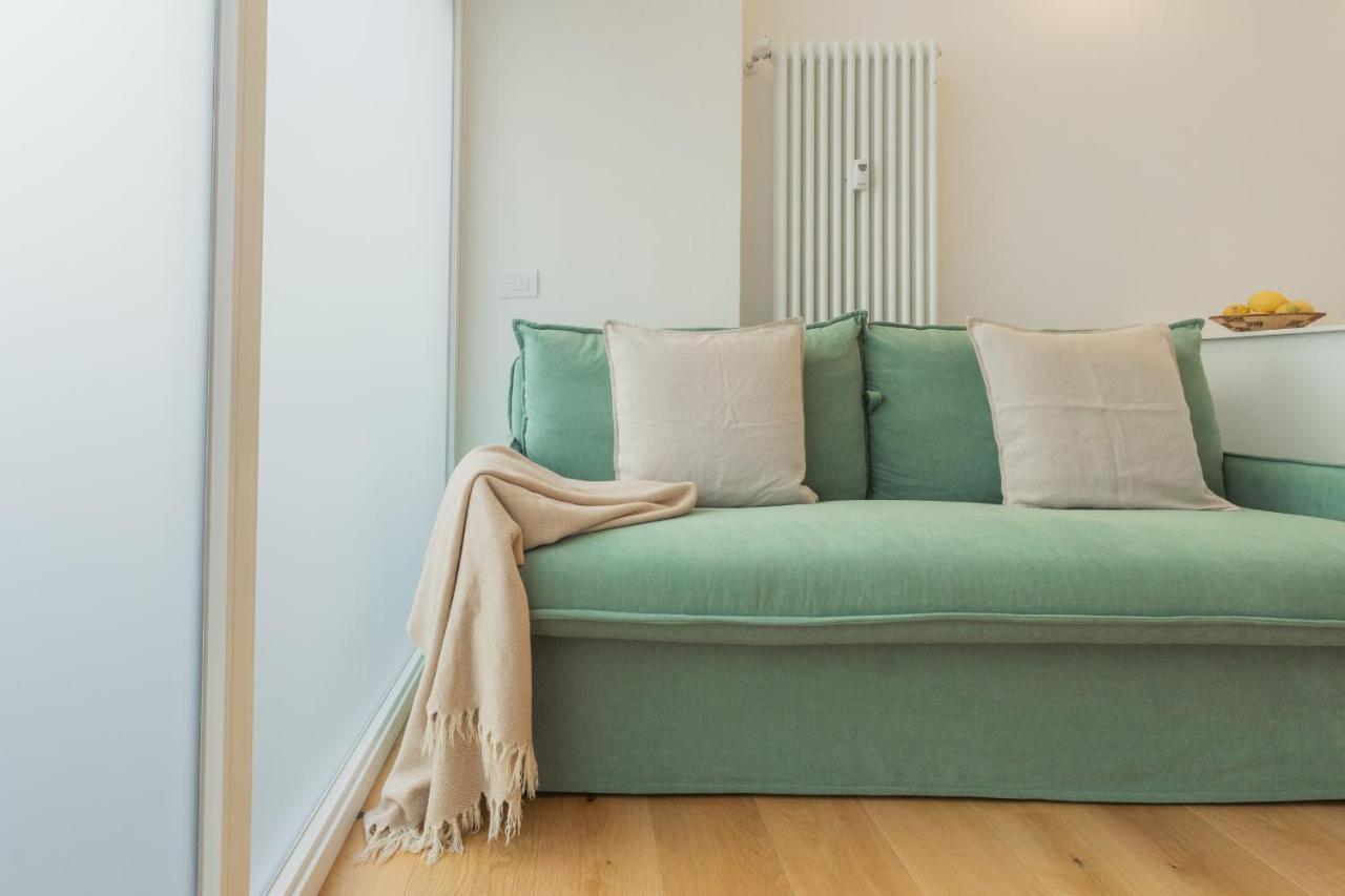 A Step From The Lake Apartment By Rent All Como Exteriör bild