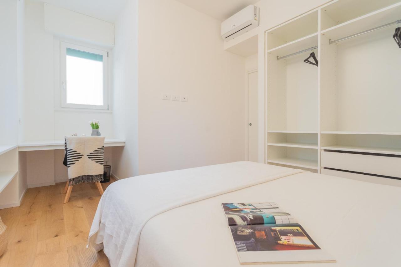 A Step From The Lake Apartment By Rent All Como Exteriör bild