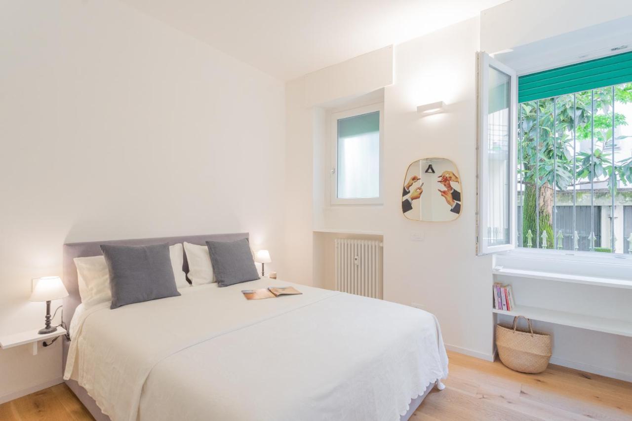 A Step From The Lake Apartment By Rent All Como Exteriör bild